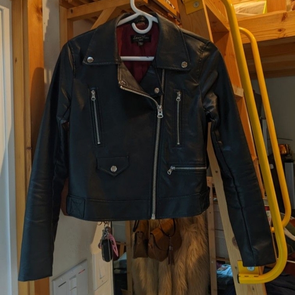 Faux Leather Jacket - Super High Quality! - Picture 3 of 10